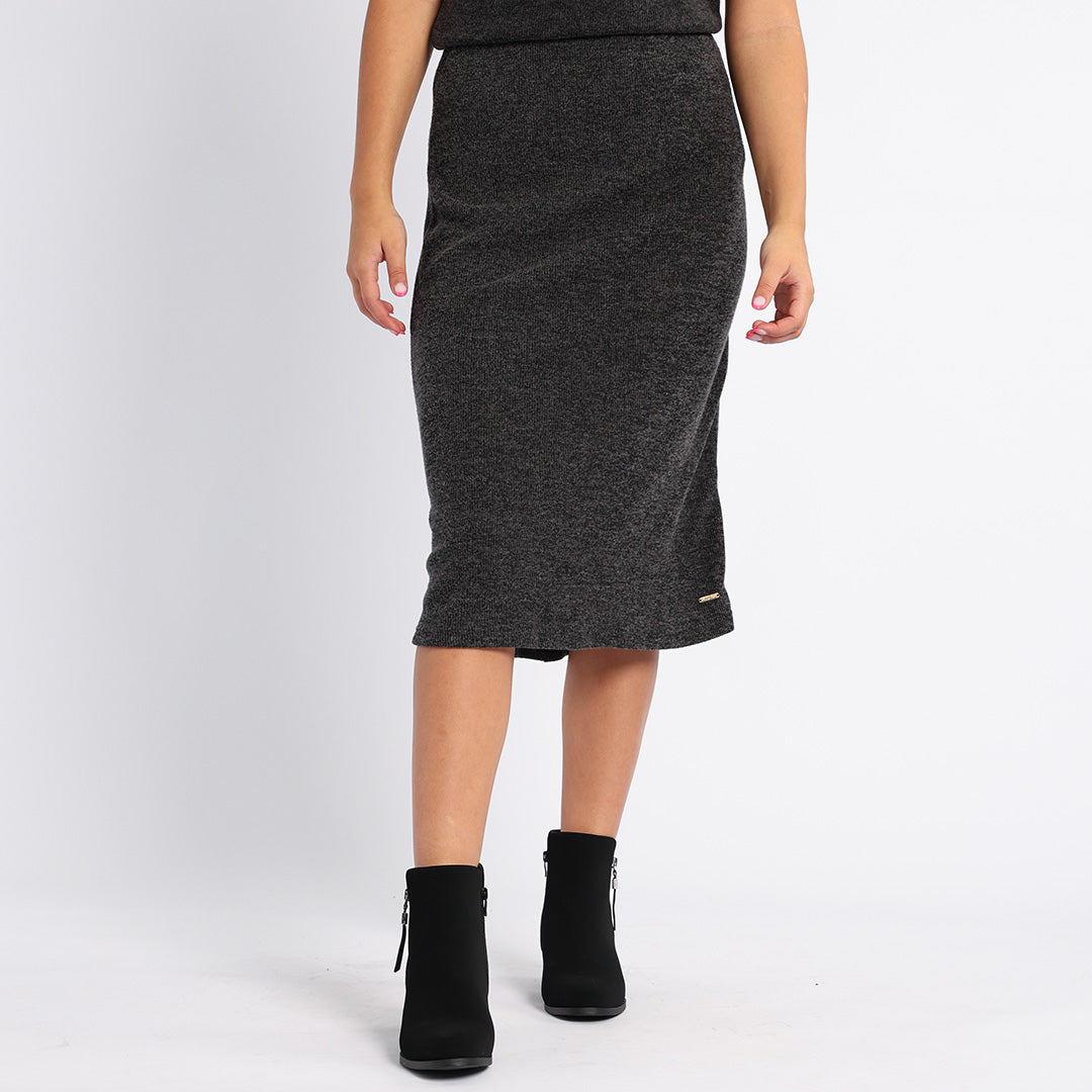 LADIES ALORA BLACK KNITTED SKIRT WITH SLIT
