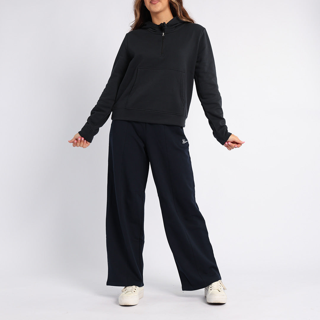 LADIES BLACK SWEATER
