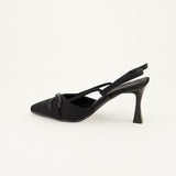 Pointed Heel Shoe.Trim And Knot Detail.