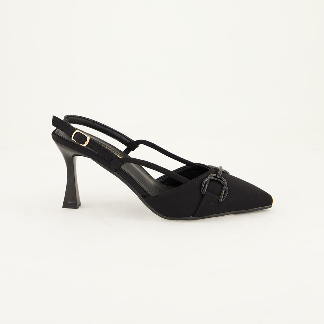 Pointed Heel Shoe.Trim And Knot Detail.