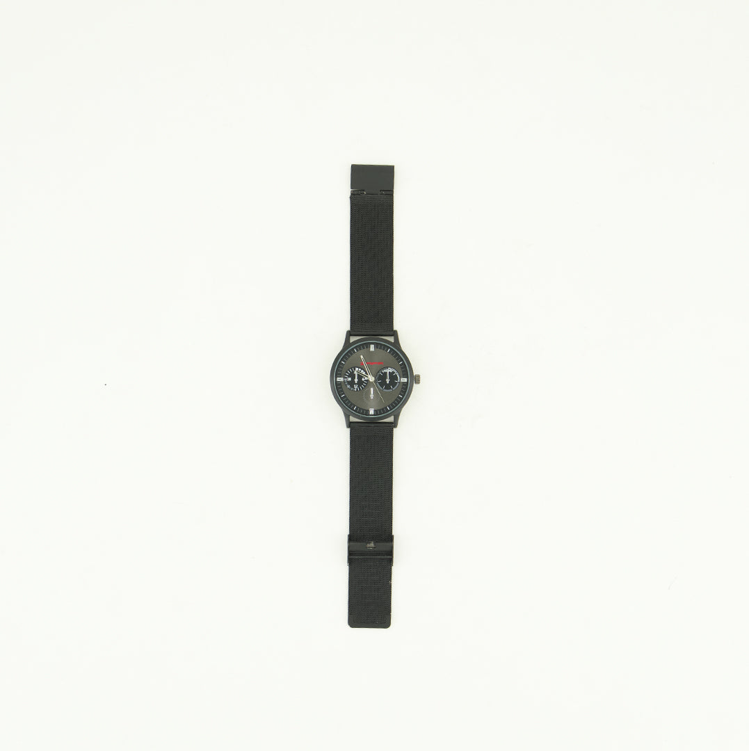Mesh Strap Watch.Matte Black Bezel.