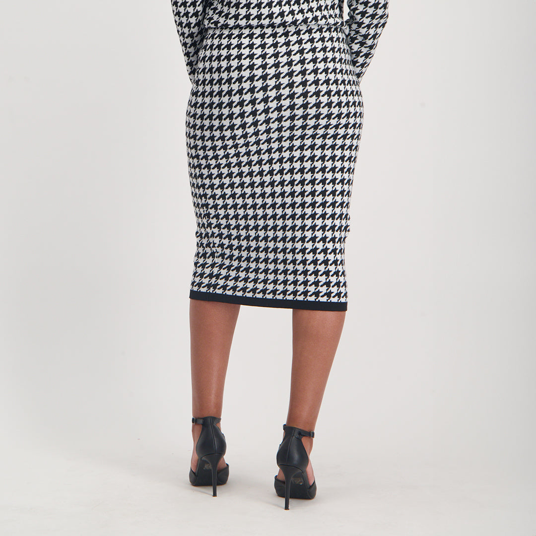 Ladies Black/White Lurex Skirt