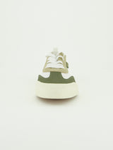 Canvas Sneaker.