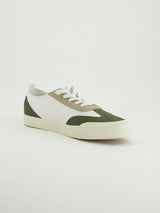 Canvas Sneaker.