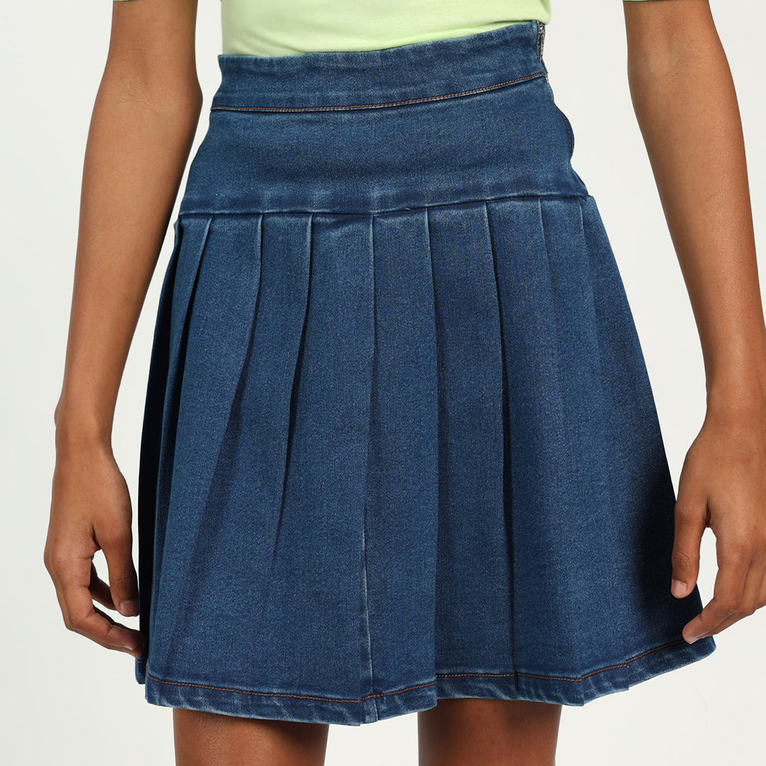 GIRLSWEAR DENIM PLEATED SKIRT MED WASH