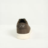 Canvas Sneaker.