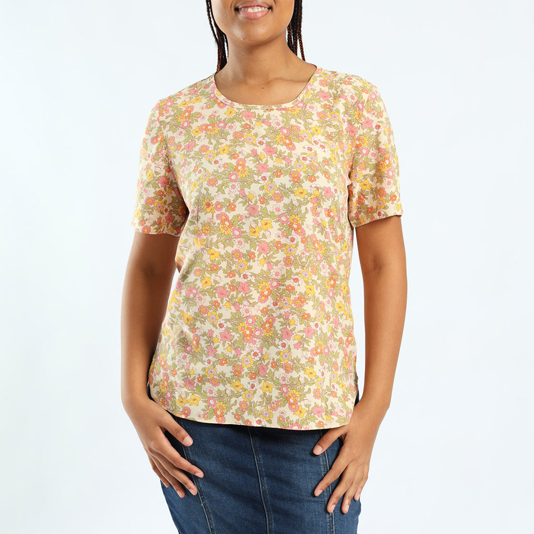 LADIES CREAM TOP