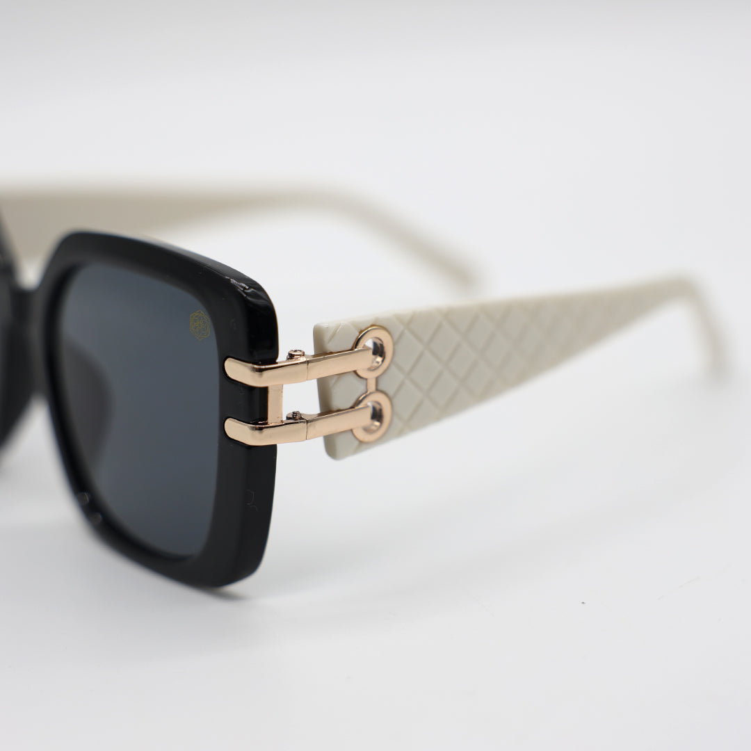 Oversized Sunglasses.White Quilt Temples.