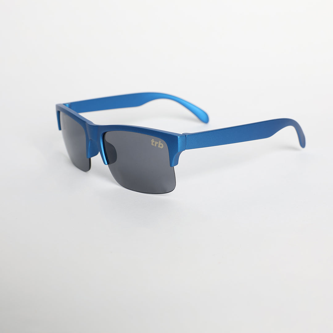 Sunglasses With Solid Smoked Lens.