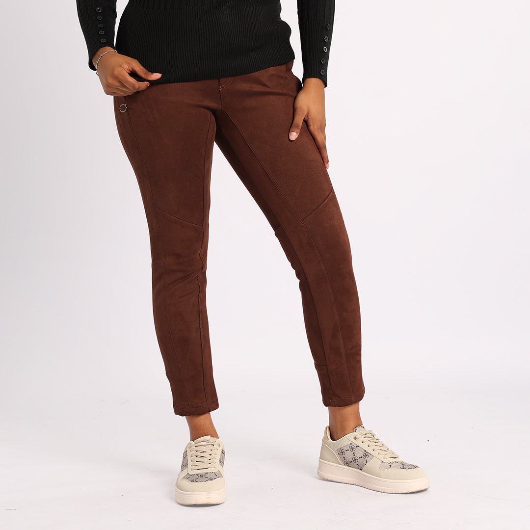 BROWN SUEDE PANT WITH ZIP ON POCKETS