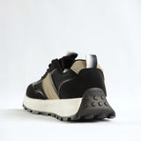 Chunky Sneaker.Toe Cap Detail.