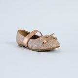 Glitter Pump.Trim And Elastic Detail.