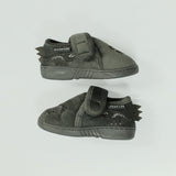 GREY CLOSED TOE VELCRO SLIPPER (DINO PRINT)