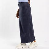 NAVY SUEDE SKIRT WITH SLIT ON THE BACK