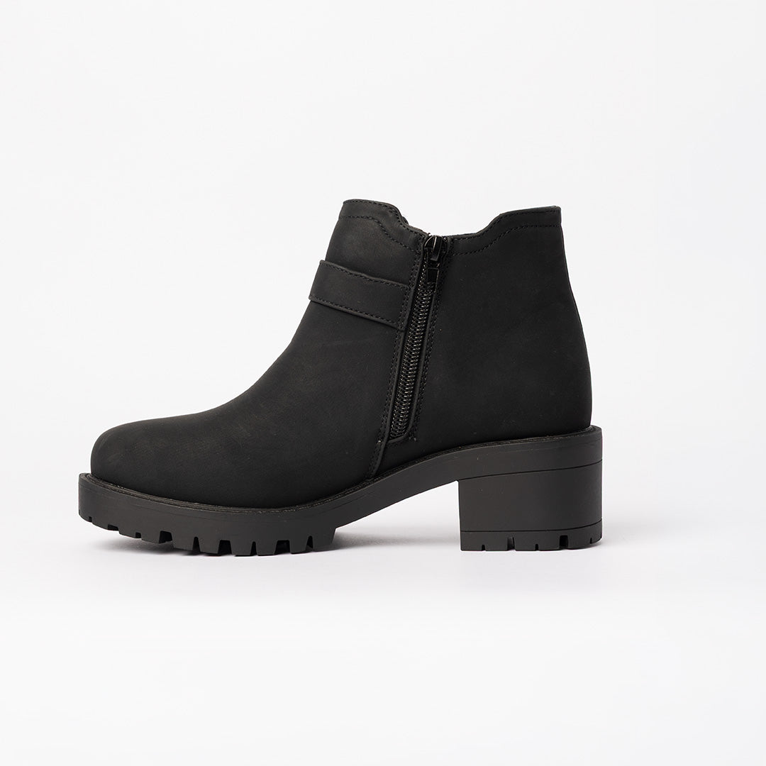 MaTTE Pu Ankle Boot.Gun Metal Trim Details.