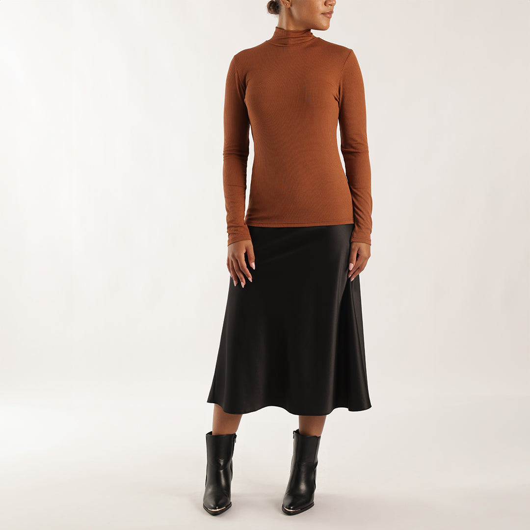 ALORA LADIES MOCCA TOP