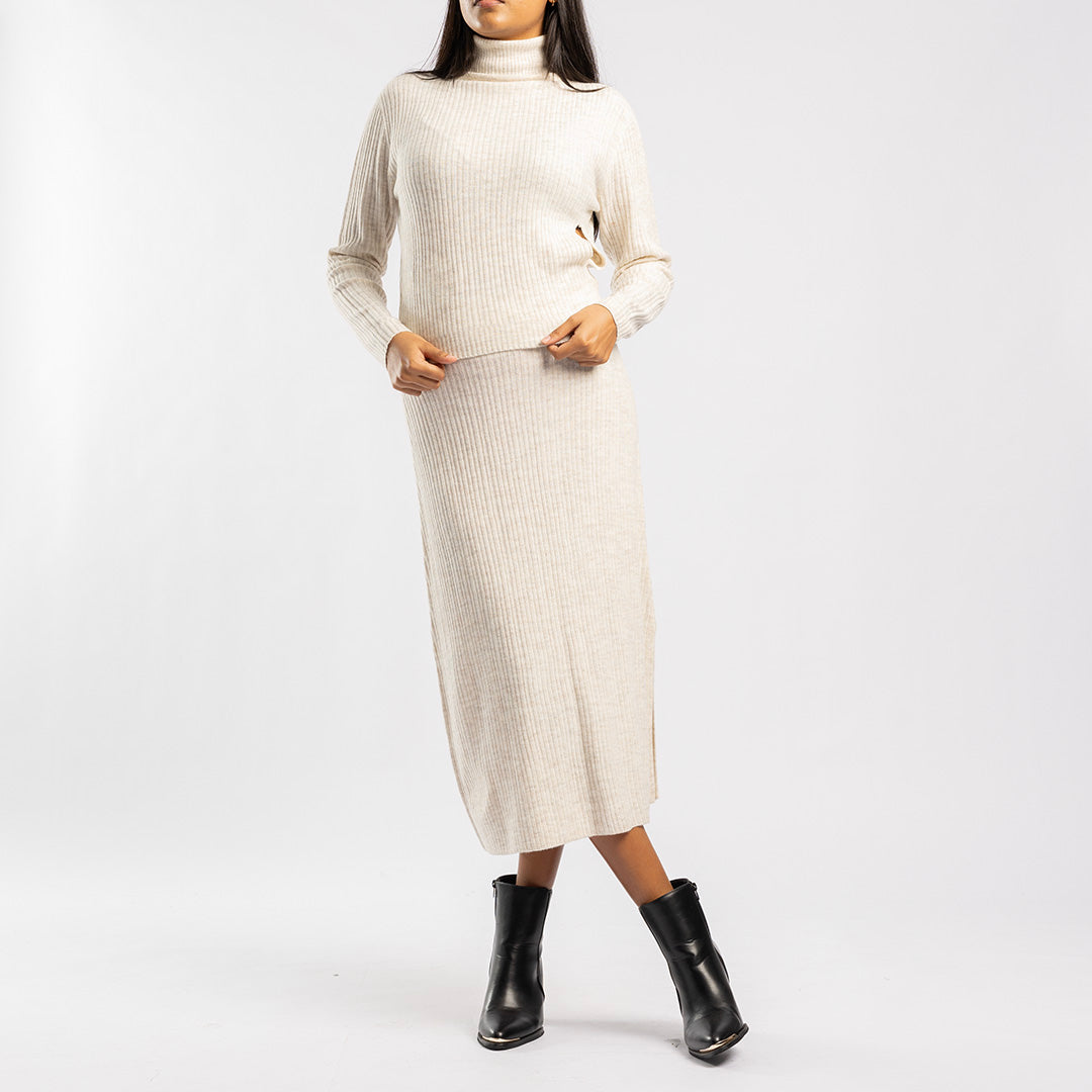 LADIES CREAM SKIRT