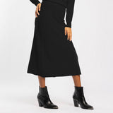 BLACK KNITTED SKIRT