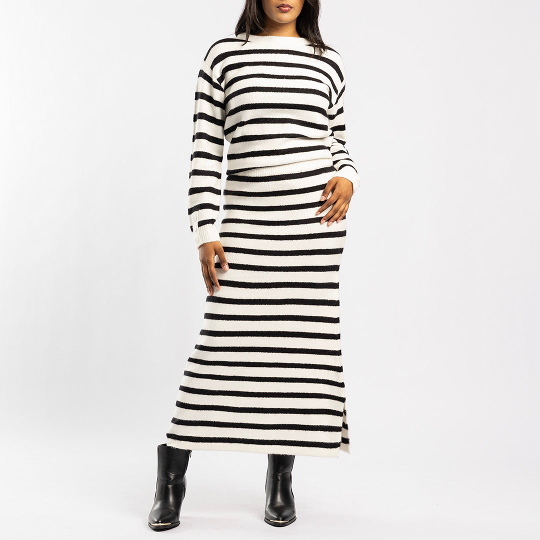 BLACK/WHITE STRIPE KNITTED SKIRT