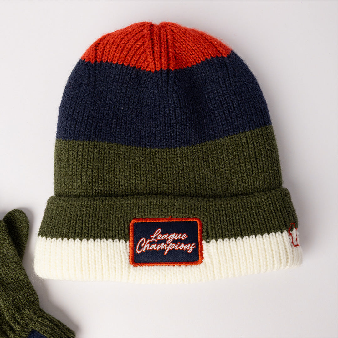 Coloublock Beanie And Glove Set.