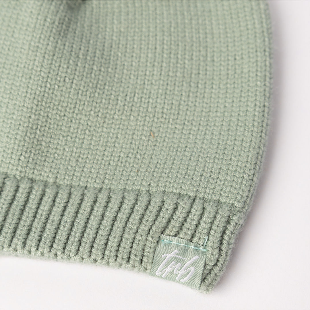 Knit Skull Beanie.Pom Pom.