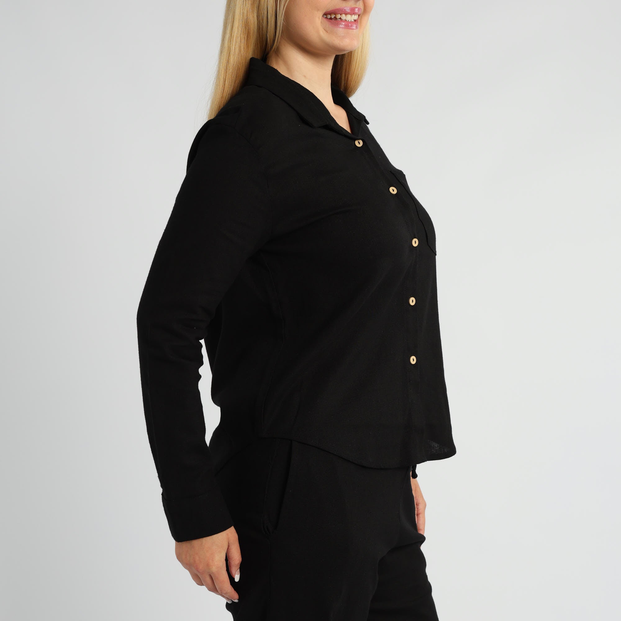 BLACK L/S SHIRT WITH BUTTON DETAIL