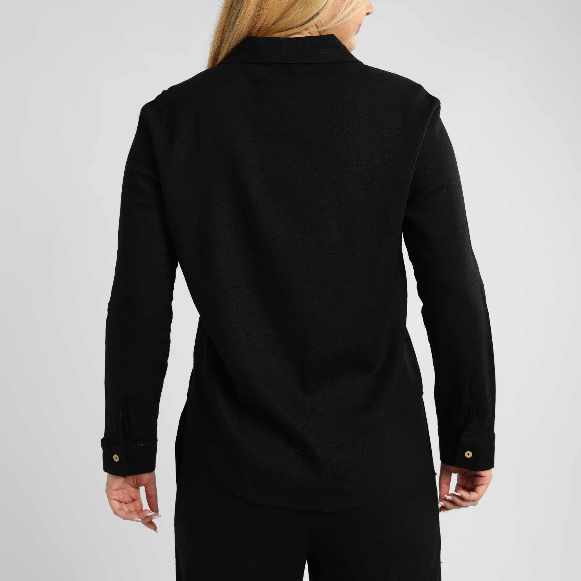 BLACK L/S SHIRT WITH BUTTON DETAIL