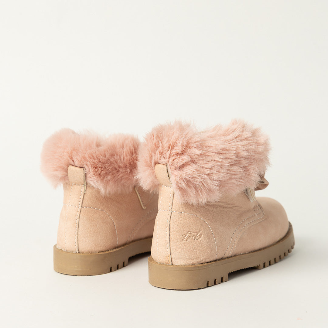Lace Up Boot.Fur Collar.
