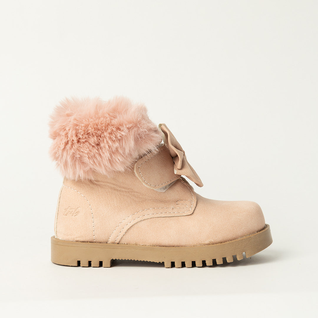 Lace Up Boot.Fur Collar.
