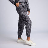 LADIES BLACK/GREY PRINTED CARGO JOGGER