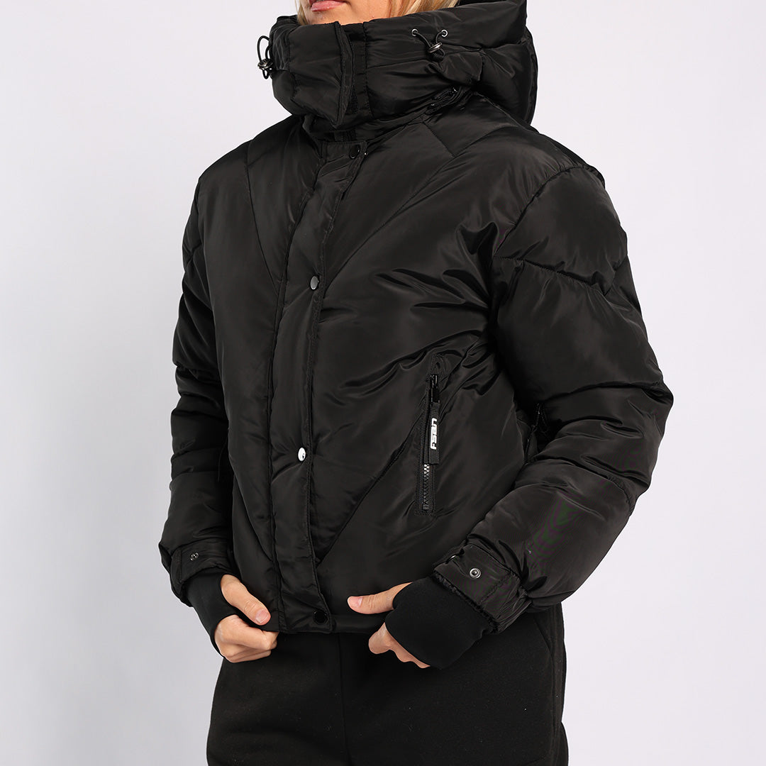 BLACK HOODED PUFFER JACKET