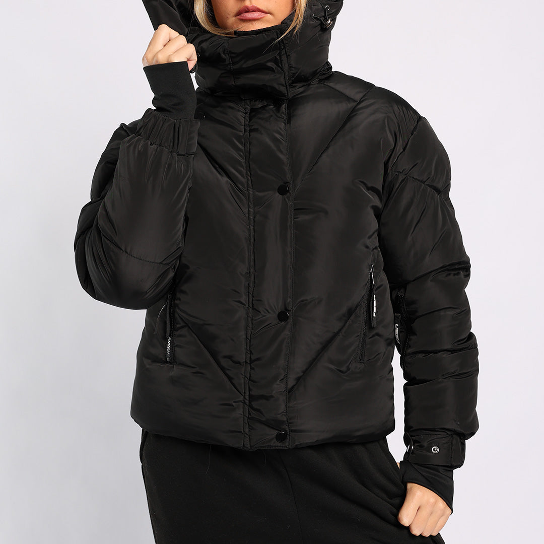 BLACK HOODED PUFFER JACKET