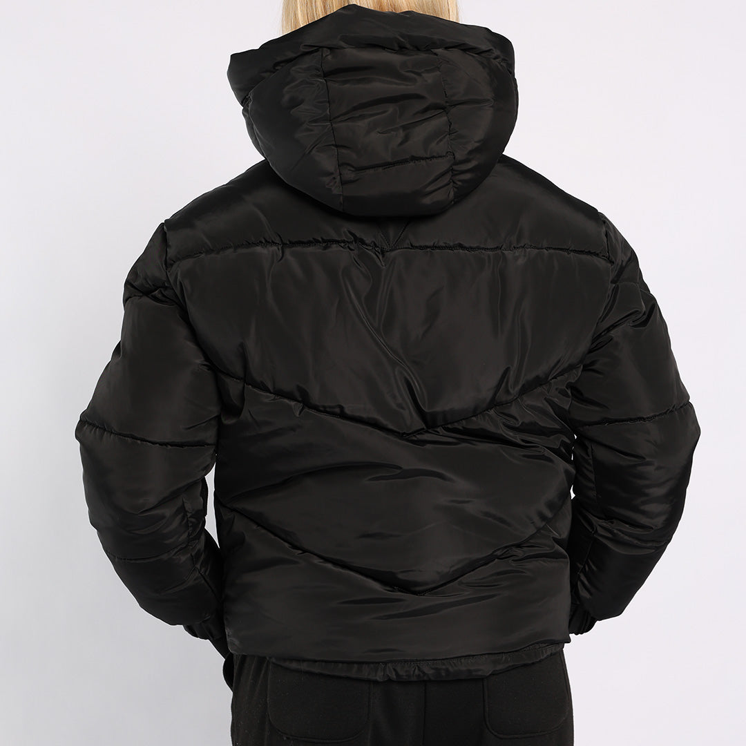 BLACK HOODED PUFFER JACKET