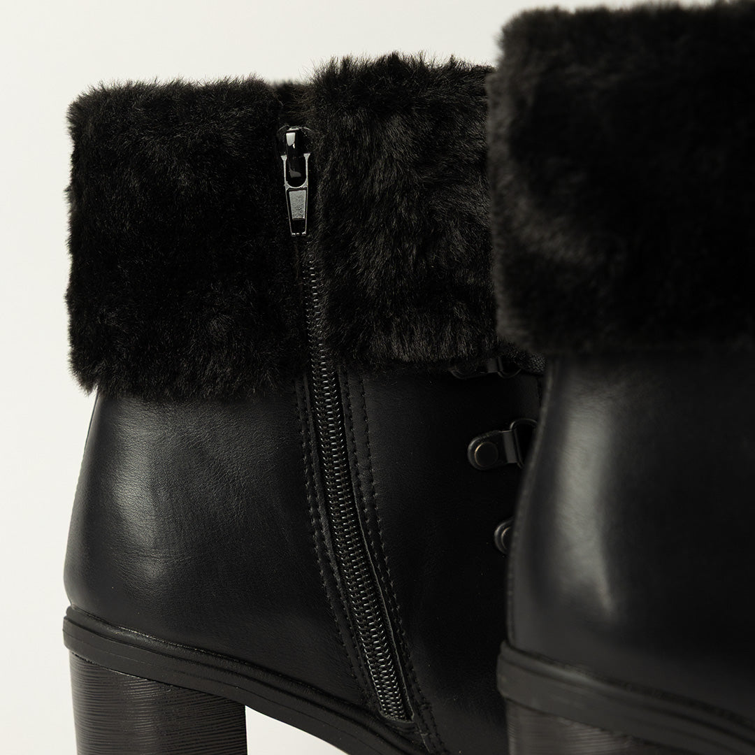 BLACK LACE UP UTILITY HEEL BOOT