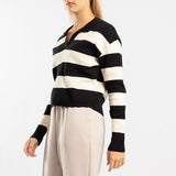 BLACK/WHITE LONG SLEEVE KNITTED TOP