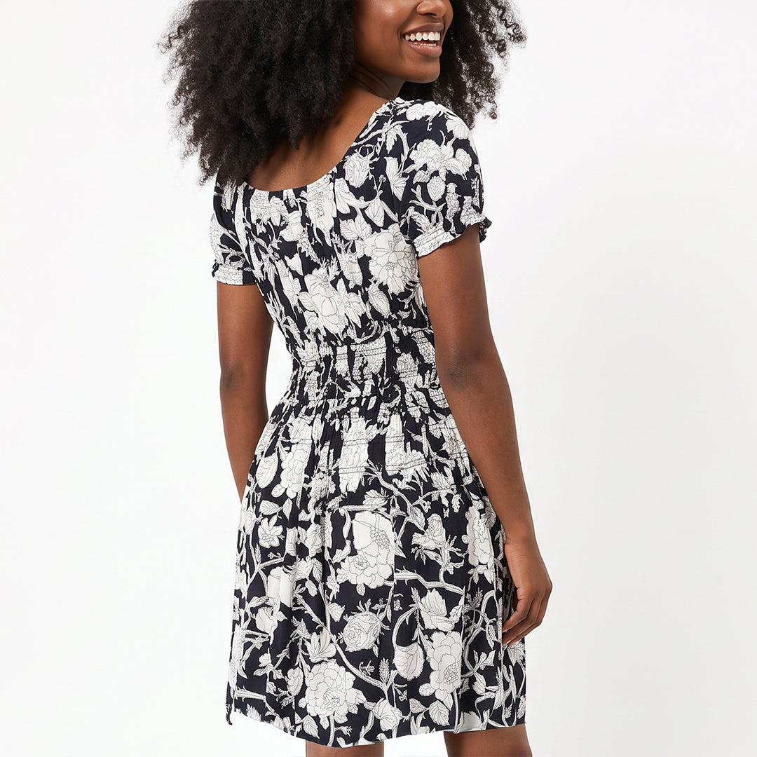 WHITE FLORAL SHORT SLEEVE DRESS