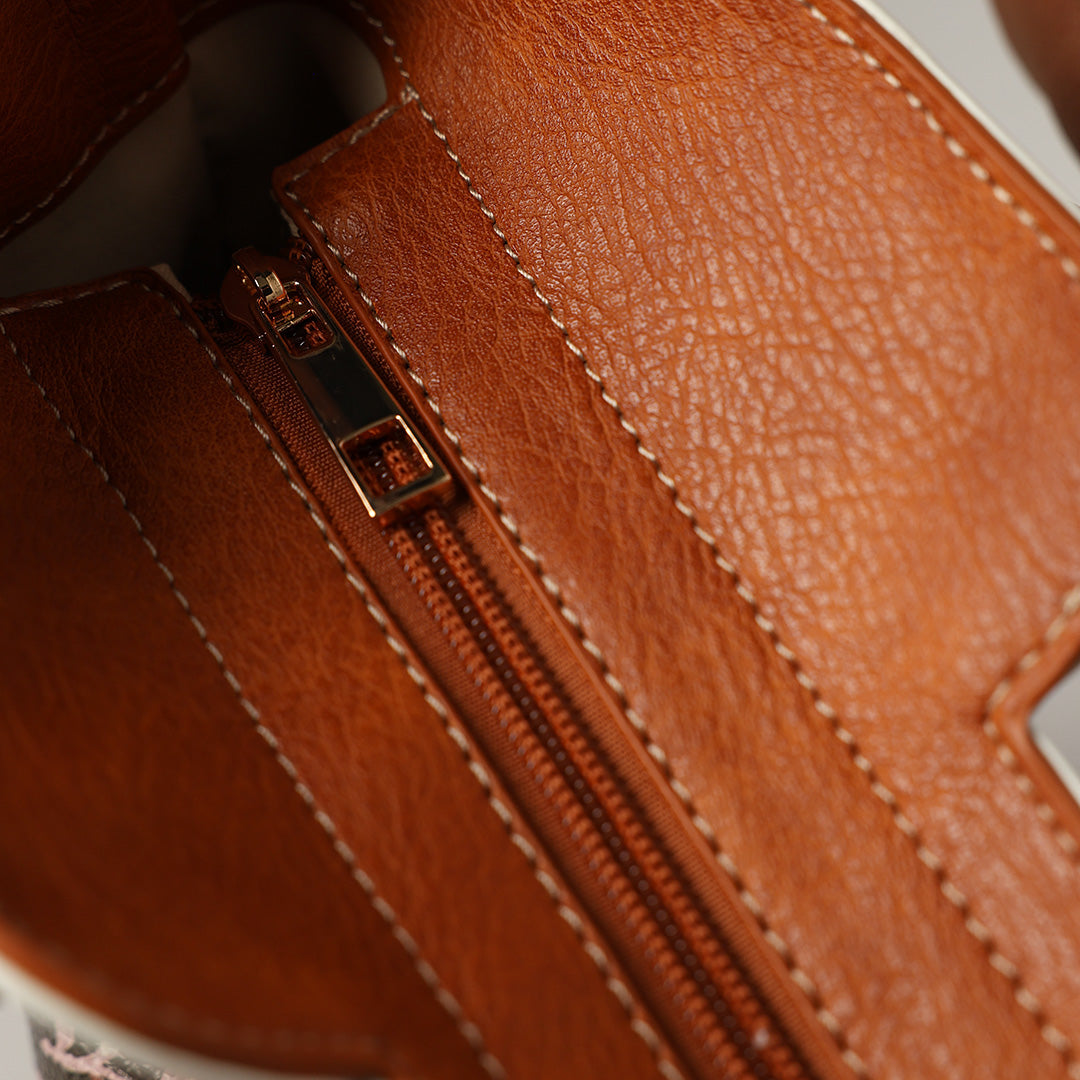 LADIES HANDBAG