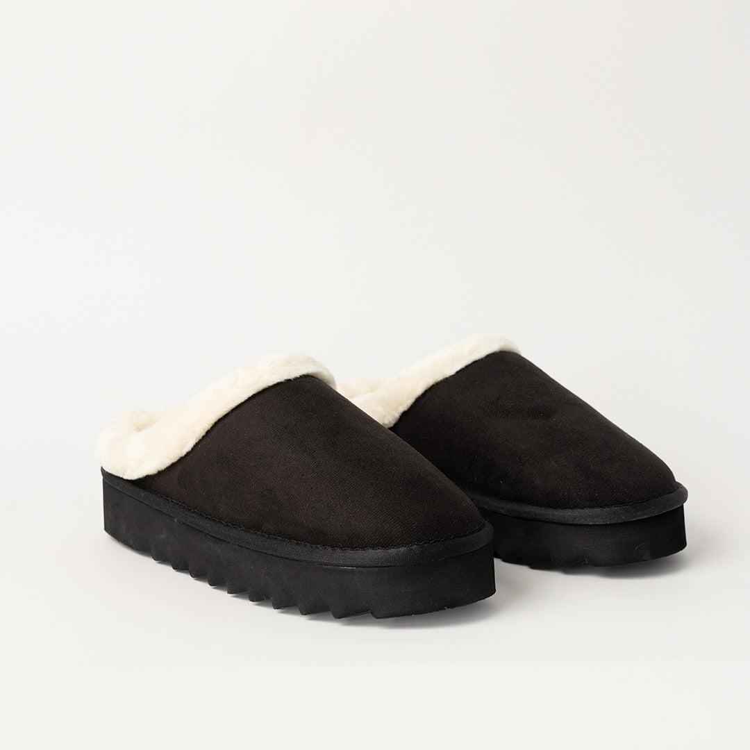 LADIES BLACK SLIPPER
