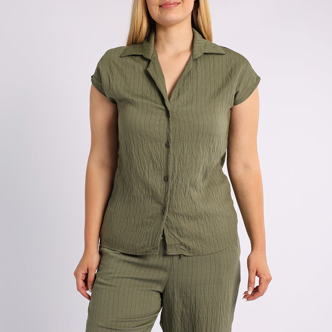 OLIVE SHORT SLEEVE SHIRT
