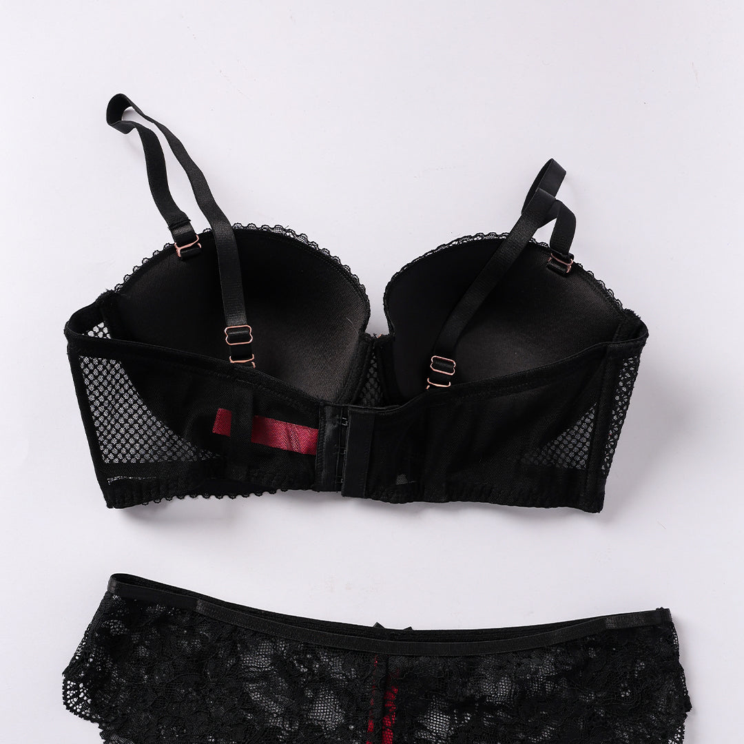 BLACK LACE BRA
