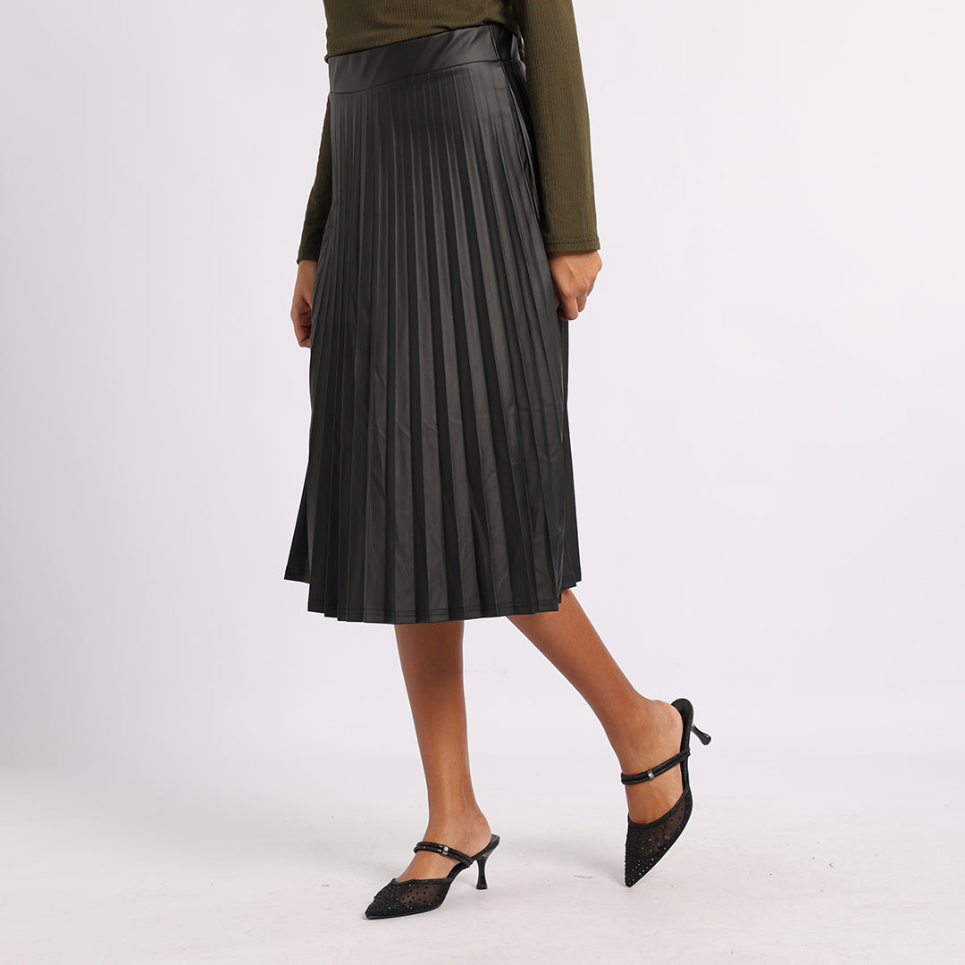 BLACK PU PLEATED SKIRT