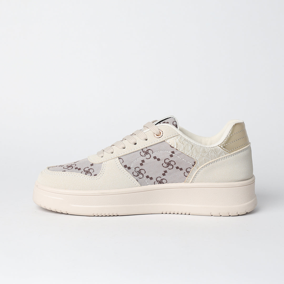 Court Sneaker