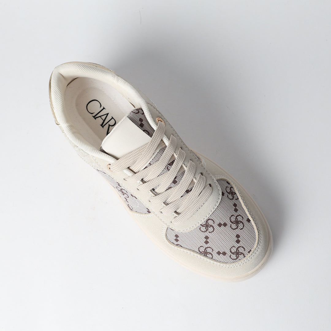 Court Sneaker