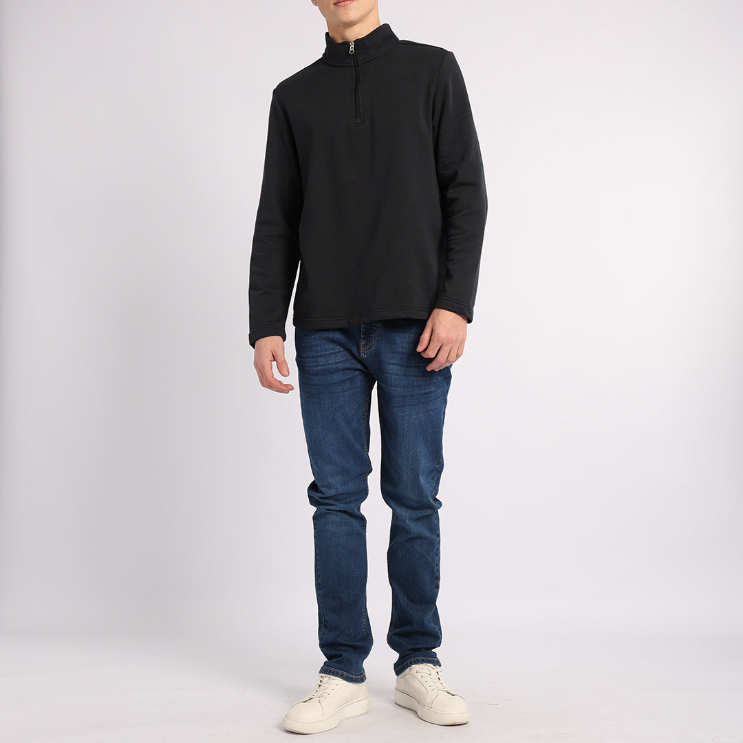 BLACK SWEATER