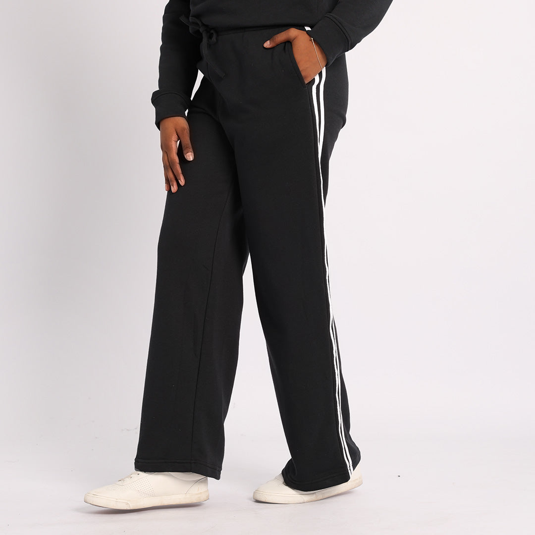 BLACK WIDE LEG PANT WITH SIDE TAPE DETAIL