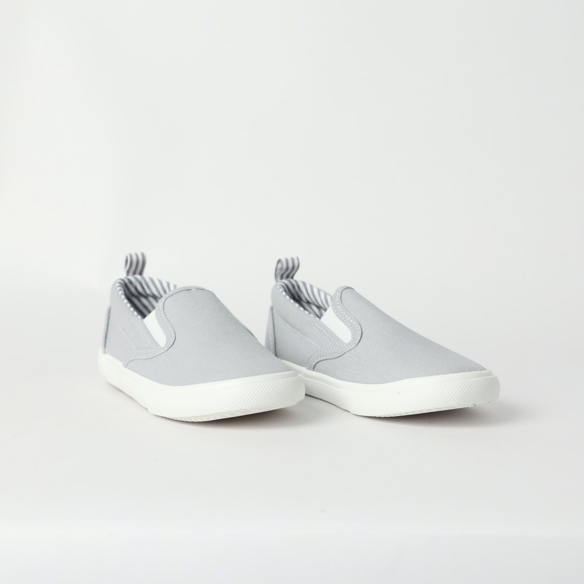 GREY SLIP ON SNEAKER