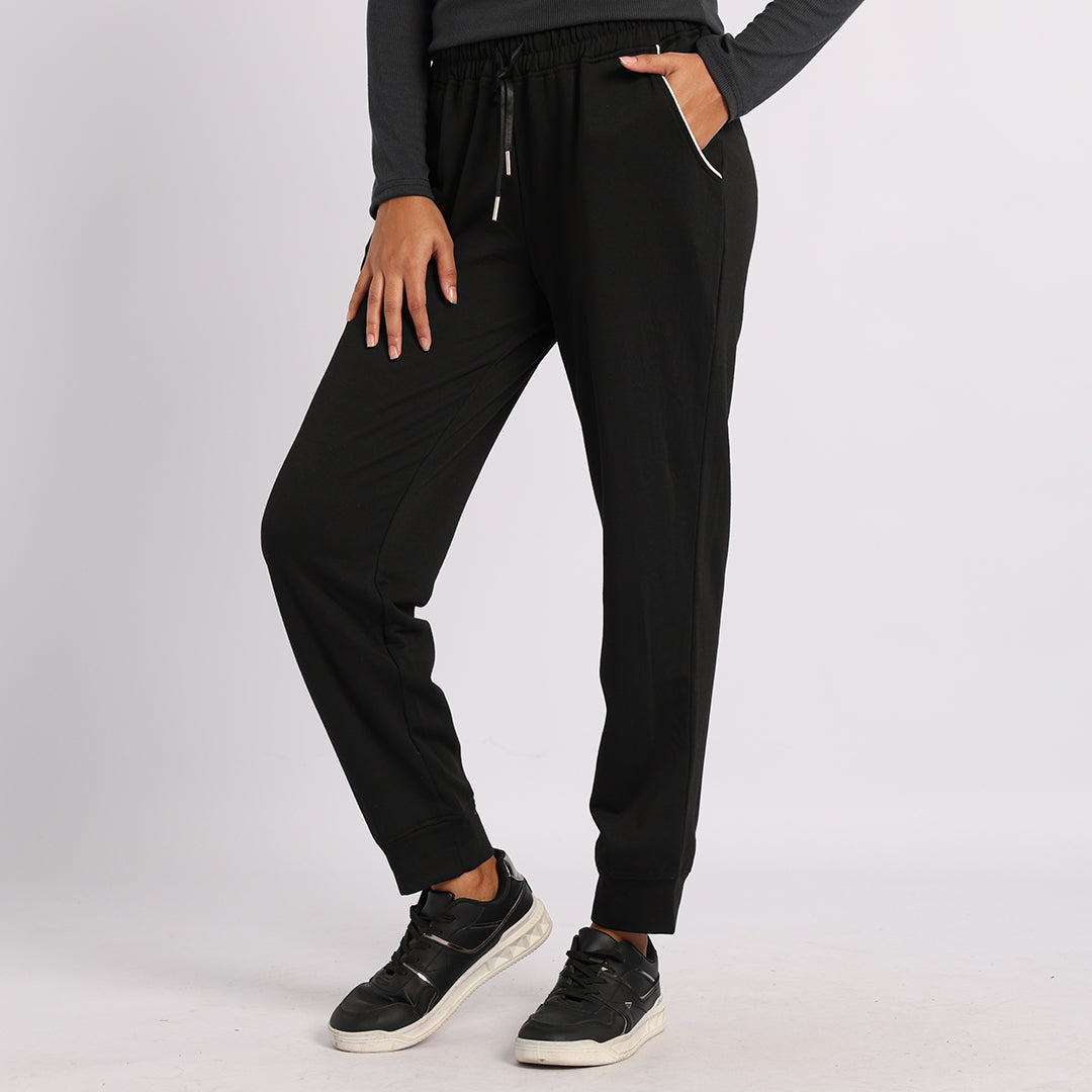 LADIES BLACK JOGGER