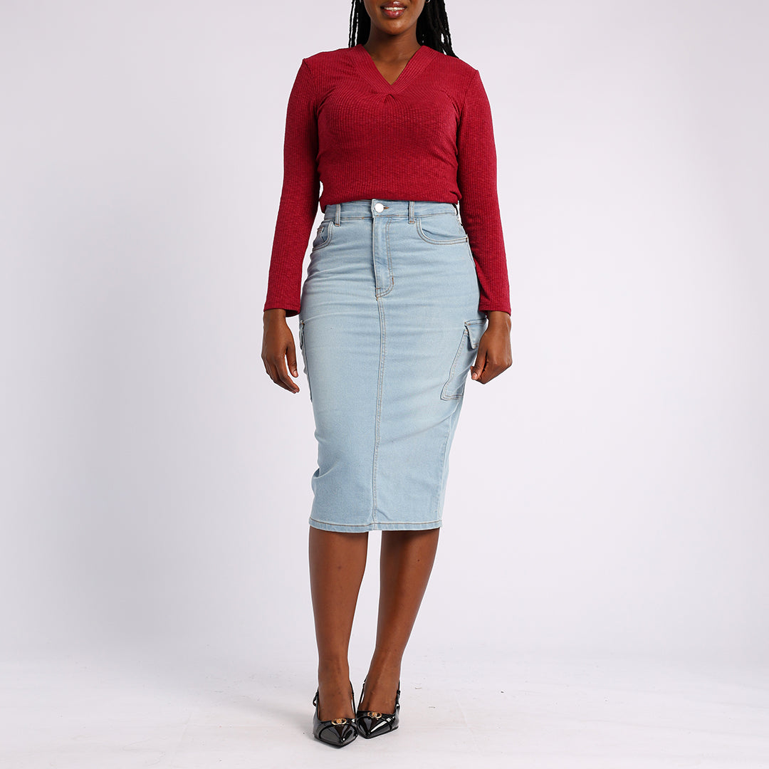 CARGO SKIRT WITH SLIT IN THE FRONT