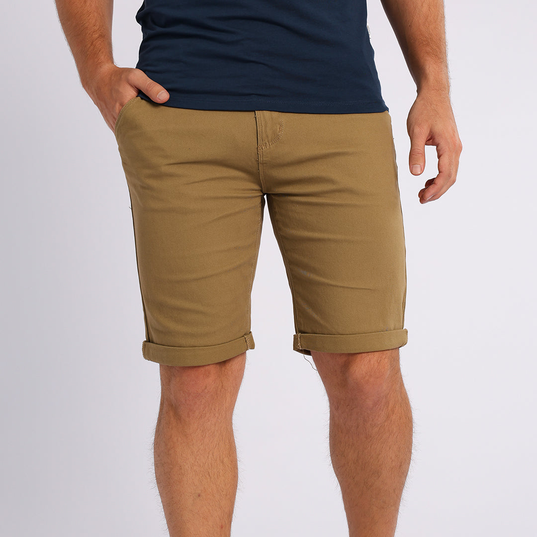 BEIGE CARGO SHORTS