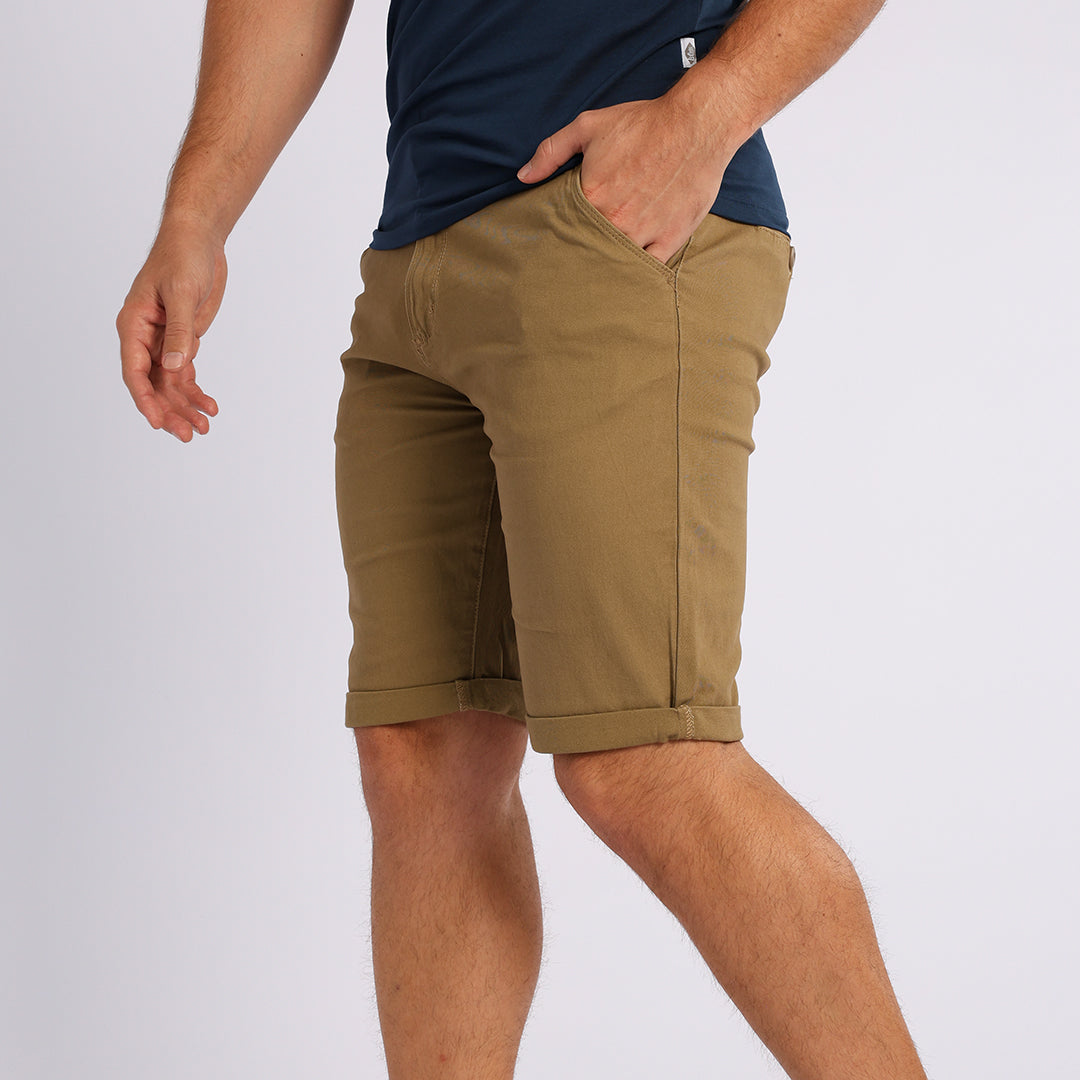 BEIGE CARGO SHORTS